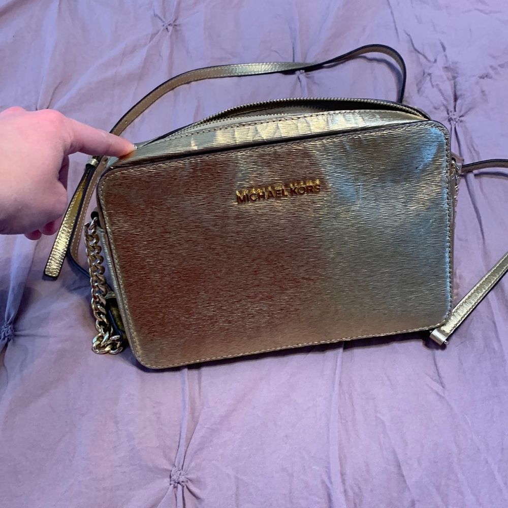 Gold Michael kors crossbody